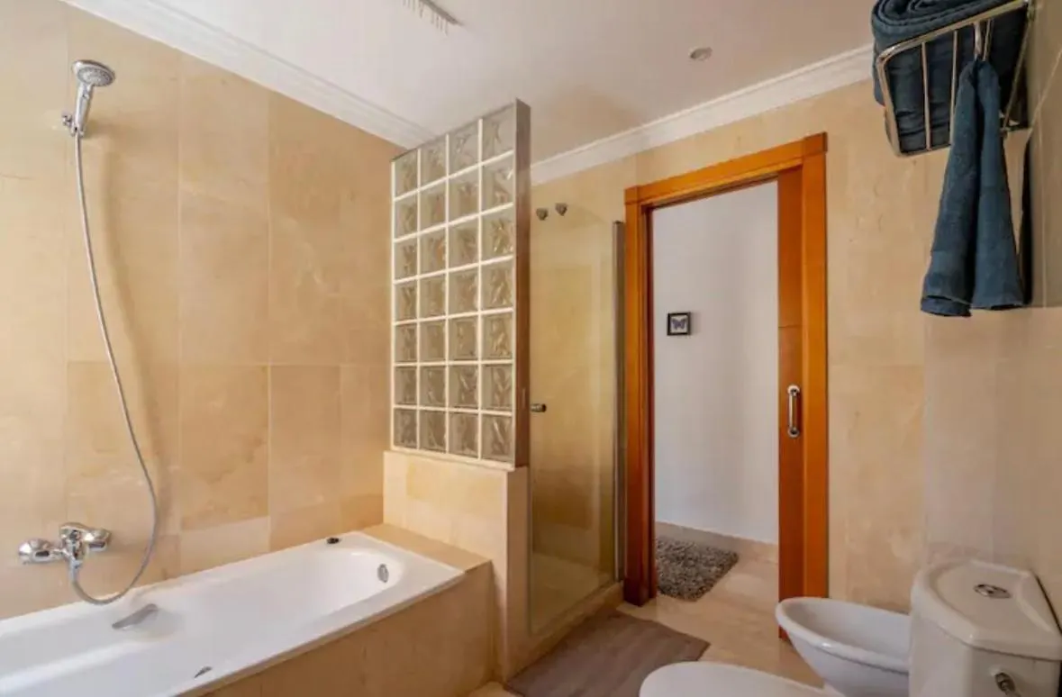 Apartmán Luxury 2 Bedroom Apartment, Close To The Sea And The Golf Course, Aloha Hills Club Property Marbella