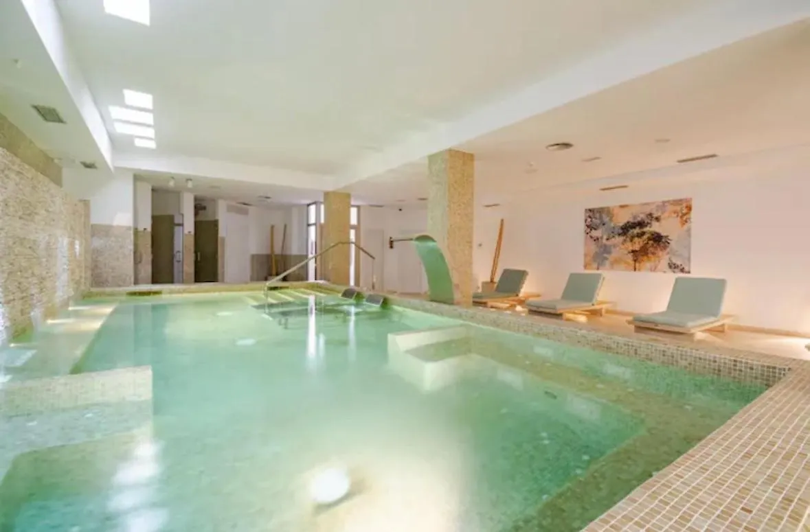 Apartment Luxury 2 Bedroom Apartment, Close To The Sea And The Golf Course, Aloha Hills Club Property Marbella