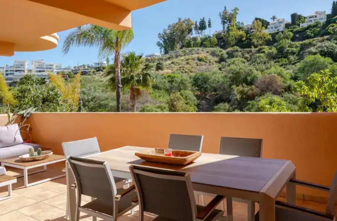 Apartment Luxury 2 Bedroom Apartment, Close To The Sea And The Golf Course, Aloha Hills Club Property Marbella Spain