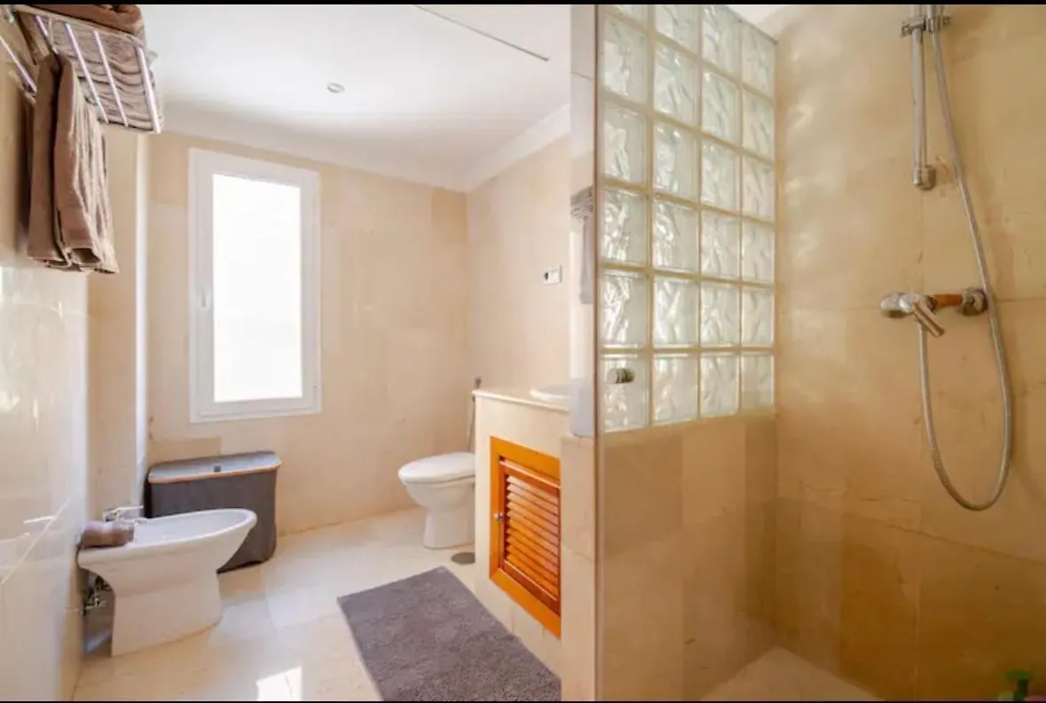 Luxury 2 Bedroom Apartment, Close To The Sea And The Golf Course, Aloha Hills Club Property Marbella Spain
